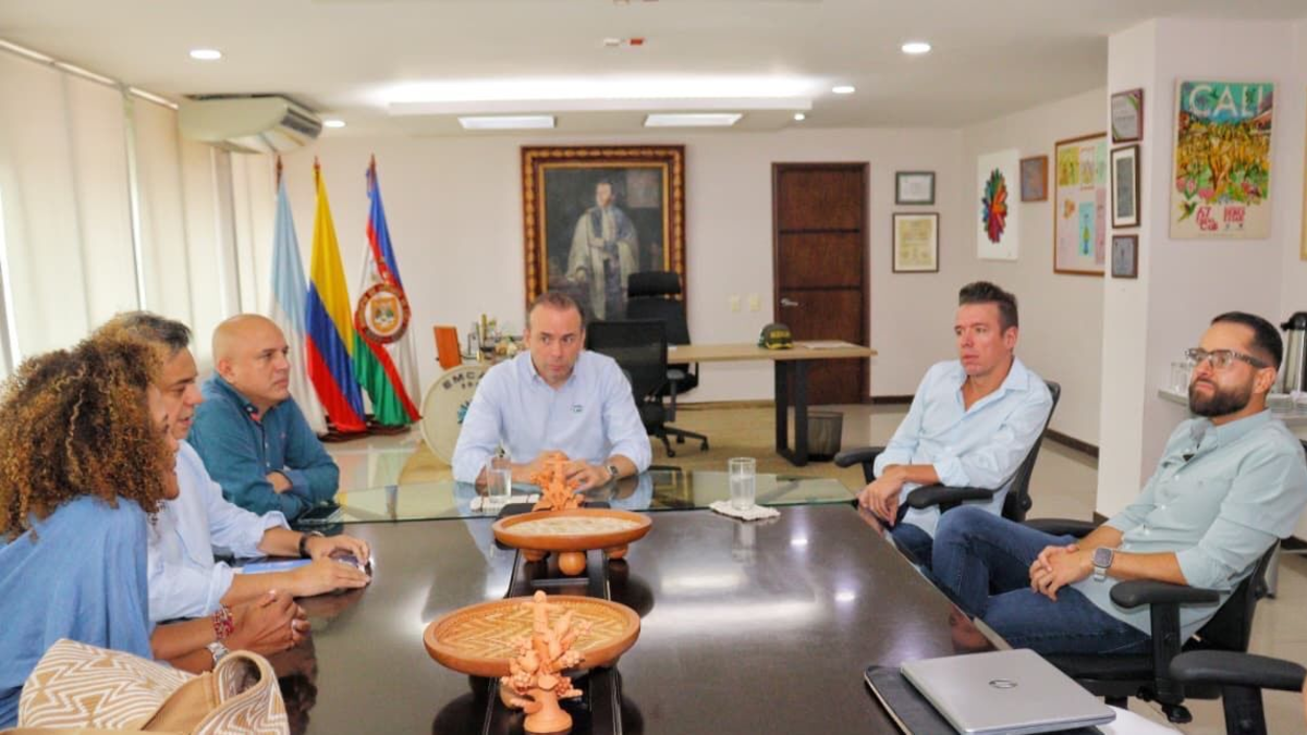 ¿Qué hacen los líderes del Valle con Rigo? Vídeos que circulan en redes sociales y causan confusión entre los aficionados ciclistas de la región

 – Primer plano