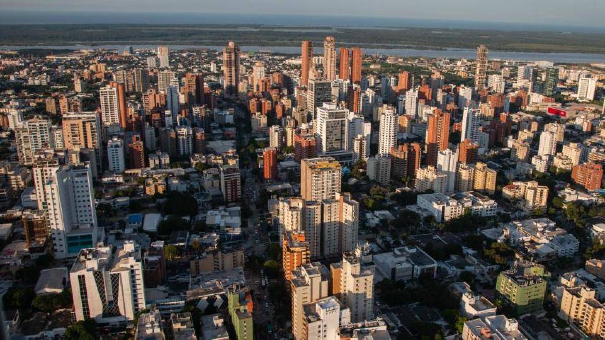 Barranquilla extiende restricciones a motociclistas hasta 2026

 – Primer plano