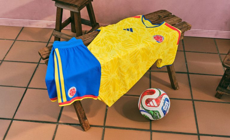 Las mariposas se llevan la camiseta de la Selección Colombia

 – Primer plano