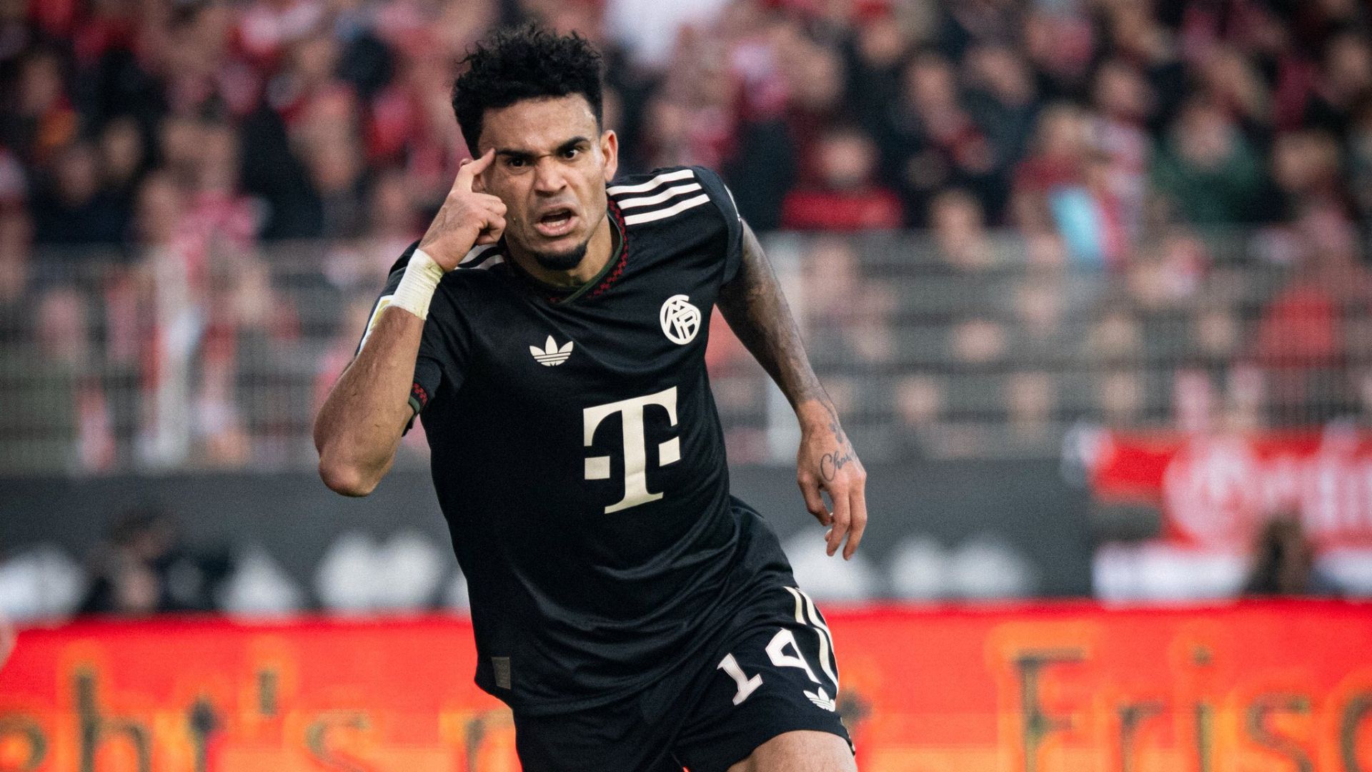 El gol de Luis Díaz que demuestra su gran momento

 – Primer plano