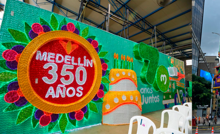 El Alumbrado Medellín 2025 conmemora 350 años de historia de la ciudad

 – Primer plano