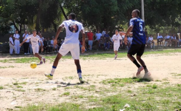 El partido entre Los Costeños y Los Pepes en Barranquilla enciende el debate sobre la paz urbana

 – Primer plano