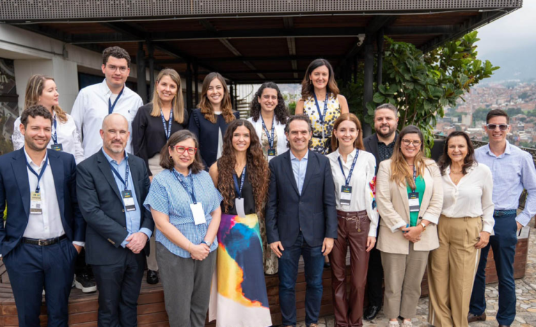 Expertos del Foro Económico Mundial recorren la ciudad para aprender y colaborar

 – Primer plano