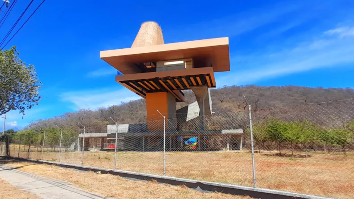 Fiscalía investiga al exalcalde de Valledupar por irregularidades en Casa en el A

 – Primer plano