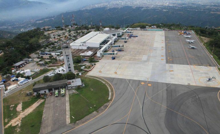 Suspenden operaciones en el Aeropuerto Palonegro de Bucaramanga por falla en iluminación de pista: esto se sabe

 – Primer plano