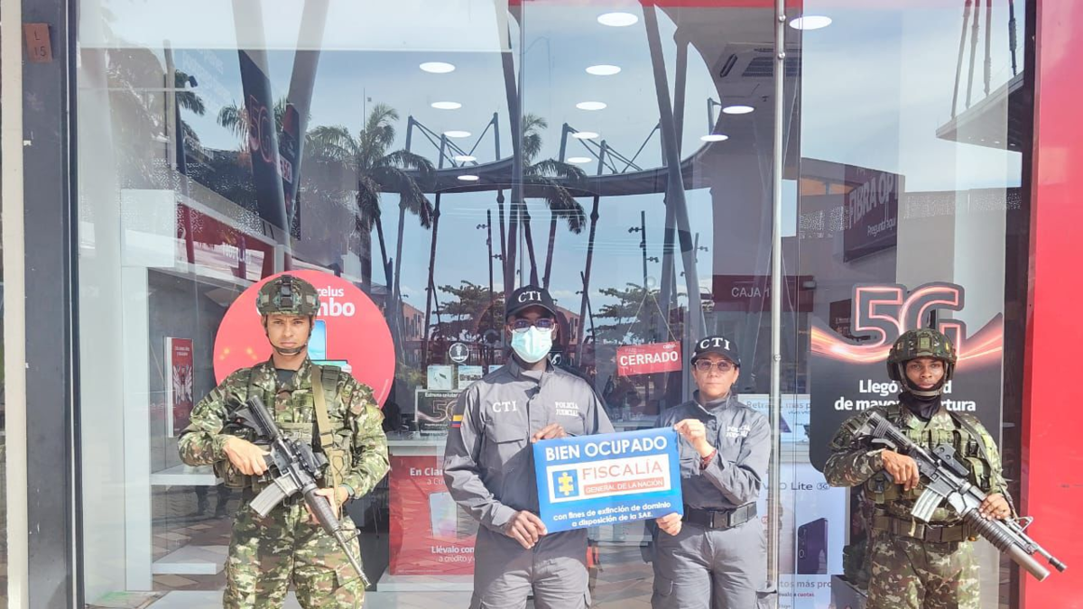 Se perdió la propiedad de siete activos que operaban en establecimientos de comercio de oro.

 – Primer plano