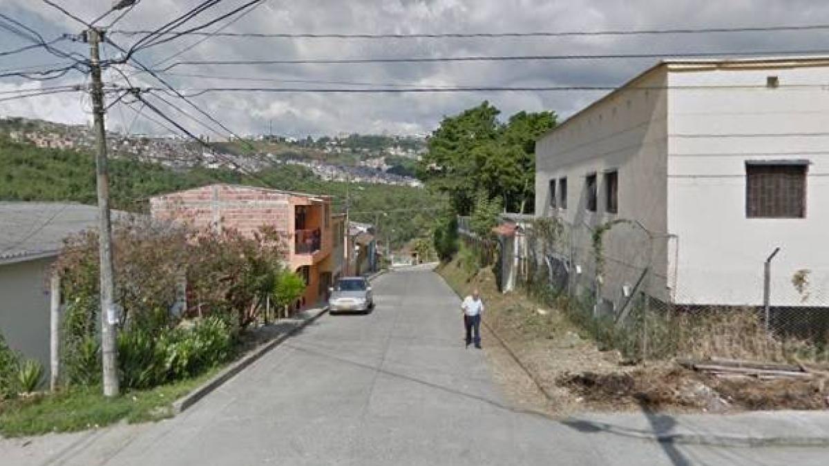 Un hombre de 45 años apuñaló 19 veces a su madre

 – Primer plano