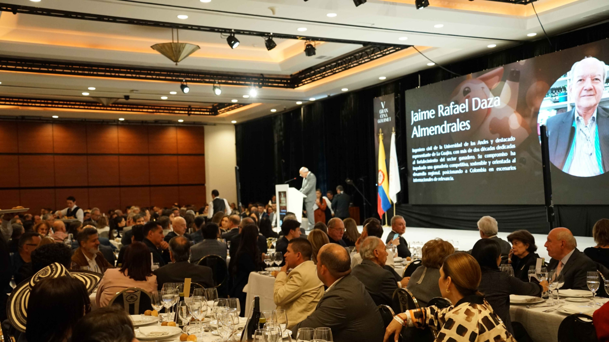 la solidaridad de los animales de granja que trae esperanza a los pueblos; Serán distribuidos a familias rurales de todo el país.

 – Primer plano