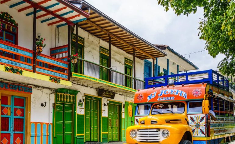 Según la Asociación Colombiana de Agencias de Viajes y Turismo, es en estos departamentos donde más dinero gastan los turistas extranjeros

 – Primer plano