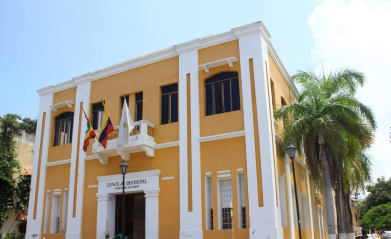 Suspendida la elección del Contralor de Cartagena, por segunda vez en el Concejo Distrital por orden judicial que excluye a cuatro candidatos

 – Primer plano