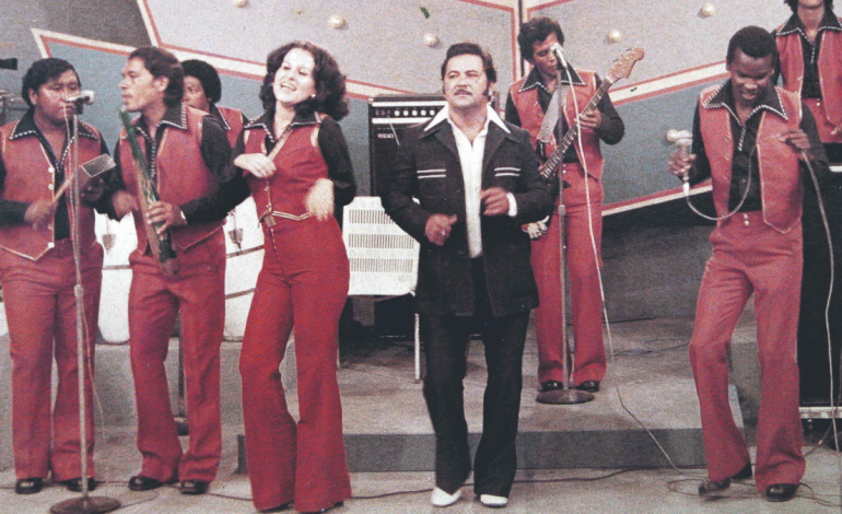 Lleva 60 años encendiendo velas y comenzando la Navidad

 – Primer plano