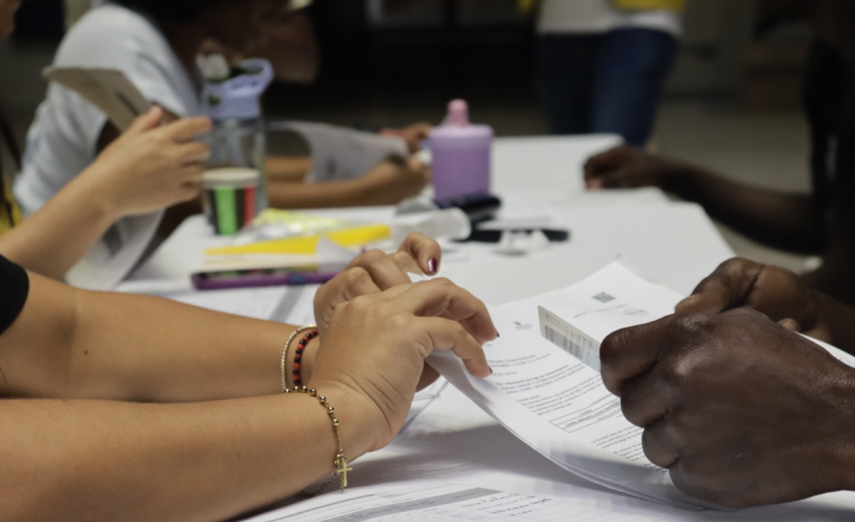 Desplazados del Pacífico reciben ayuda en Cali

 – Primer plano