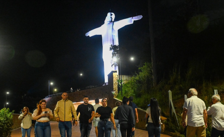 Horarios ampliados, acceso gratuito y mayor seguridad dan vida al icónico mirador de Cali

 – Primer plano