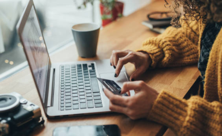 ¿Cómo evitar estafas durante la temporada navideña? Estas son las tres recomendaciones más importantes según los expertos

 – Primer plano