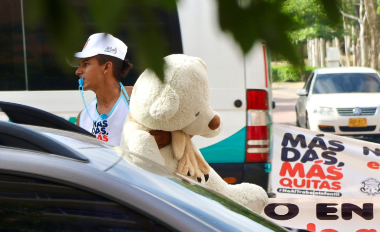 Los adultos de atrás se aprovecharían.

 – Primer plano