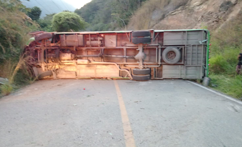 Accidente de autobús con trabajadores subcontratados vinculados a Hidroituango, que dejó varios heridos en la vía a Ituango, Antioquia; esto se sabe

 – Primer plano