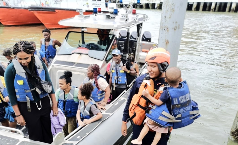 hombres, mujeres y tres niños temían por sus vidas tras 9 horas a la deriva; Esta fue su salvación

 – Primer plano