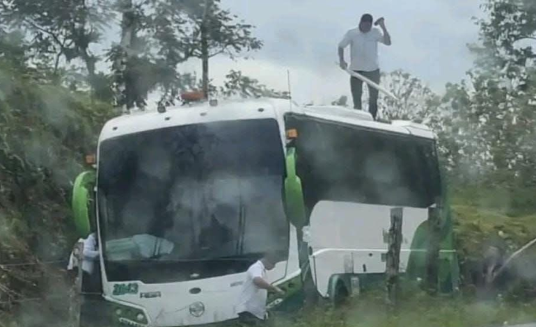 Una serie de accidentes viales con autobuses ponen en duda la seguridad vial, el último ocurrido en Urabá

 – Primer plano