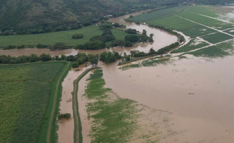 Trágico saldo tras inundaciones en el Valle

 – Primer plano