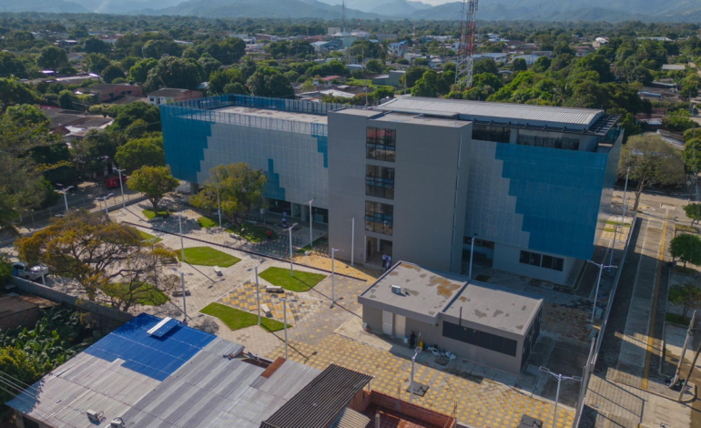 La nueva sede de la Universidad Nacional Abierta y a Distancia (UNAD) en Curumaní pretende ser un referente académico y científico en el país

 – Primer plano