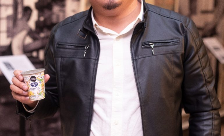 El arte de Kevin en el Kumis Alpina

 – Primer plano