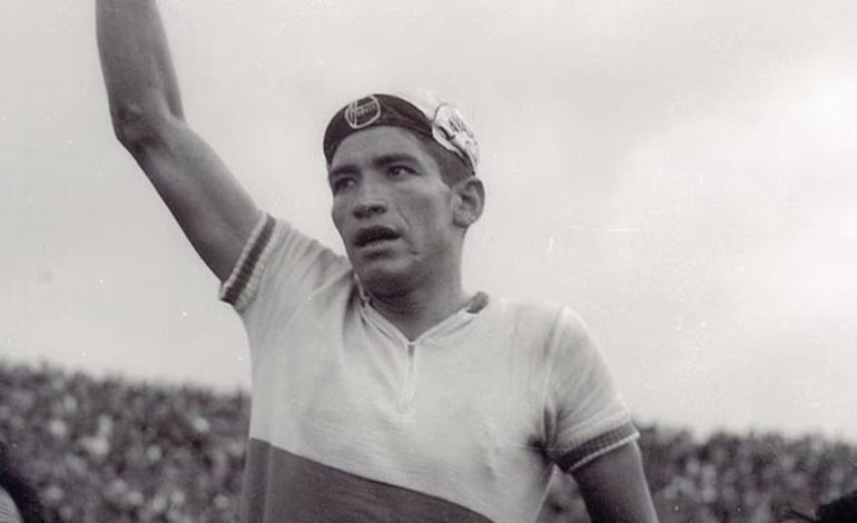 Murió el ciclista Roberto “Pajarito” Buitrago

 – Primer plano