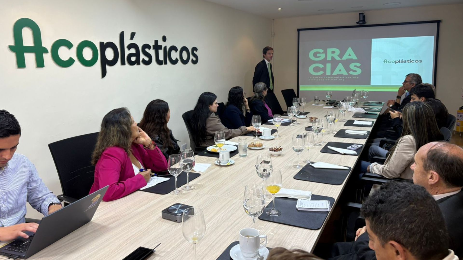 El sector del plástico mantiene su ritmo de crecimiento

 – Primer plano