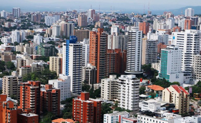 El Mercado Atlántico de Propiedad Horizontal advierte que las tasas administrativas aumentarán hasta el 20% en 2026 por el aumento del salario mínimo

 – Primer plano