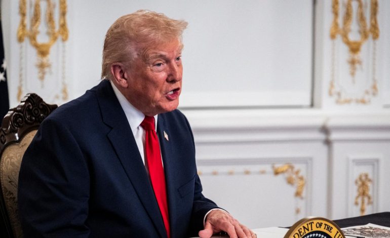 Trump anuncia inminentes ataques terrestres en Venezuela como parte de su ofensiva antidrogas

 – Primer plano