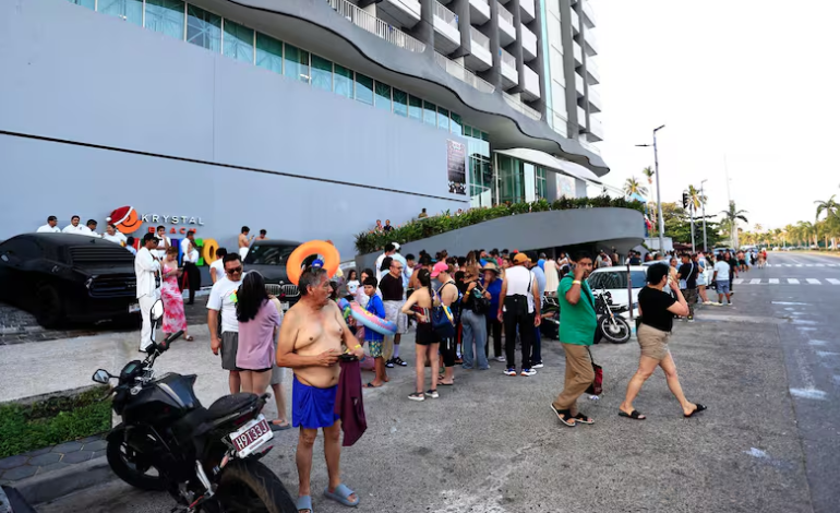 Un potente sismo de 6,5 sacude México

 – Primer plano