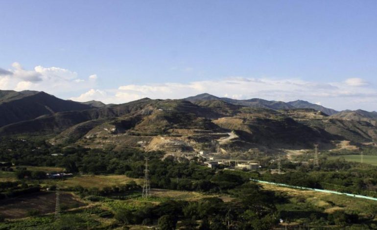 Gobierno, sindicatos y congresistas alertan sobre recortes de recursos en proyecto vial Mulaló Loboguerrero que el Valle aún espera

 – Primer plano