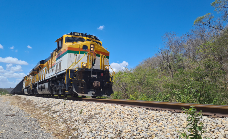 Doce bloqueos en 21 días detuvieron las operaciones de la empresa internacional en La Guajira

 – Primer plano