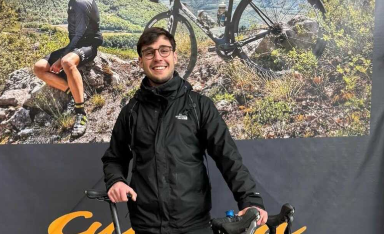 ataque armado de grupo parcialmente excluido

 – Primer plano