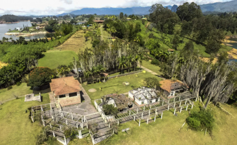 La icónica finca «La Manuela» en Guatapé, anteriormente propiedad de Pablo Escobar, fue subastada por este millonario precio

 – Primer plano