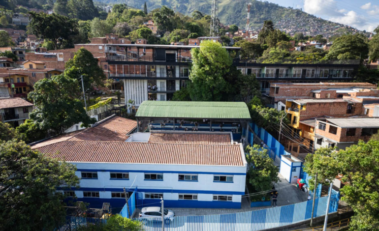 Así es una transformación silenciosa de las escuelas de Medellín

 – Primer plano