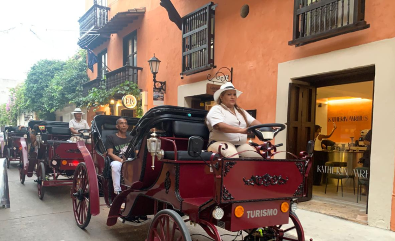 Este fin de semana los autos eléctricos volverán a circular gratis para residentes y turistas en el Centro Histórico

 – Primer plano