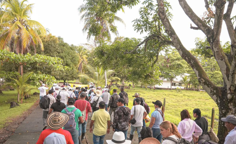 La Agencia Nacional de Tierras anunció un acuerdo entre los postulantes de la polémica estancia Virgen del Cobre en Necoclí

 – Primer plano