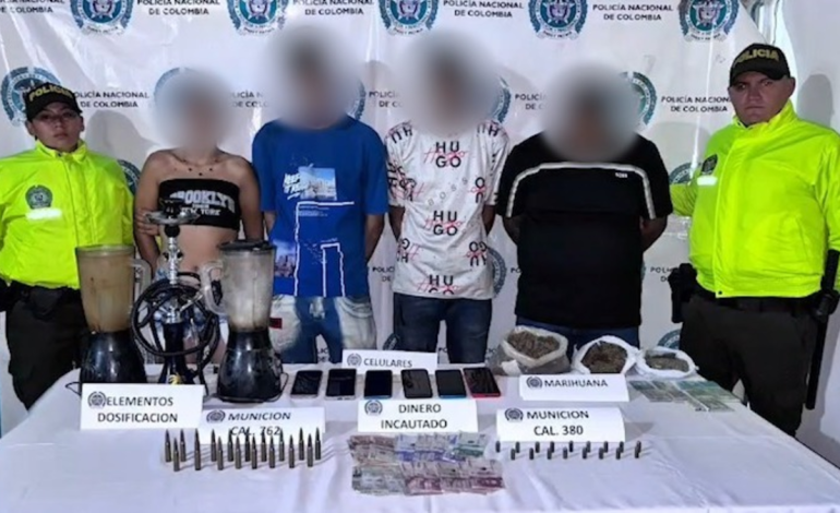 La balacera reveló el secuestro exprés de los administradores de una lujosa finca en el Meta y un alijo de cocaína enterrado vinculado al «clan»

 – Primer plano