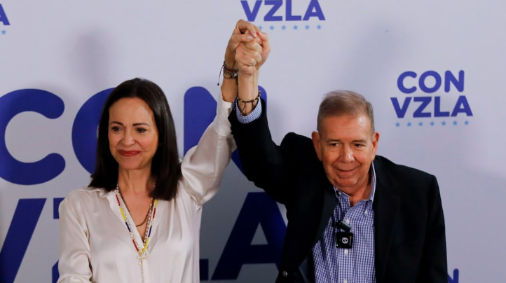La oposición venezolana proclama a González como presidente legítimo ante el vacío de poder

 – Primer plano