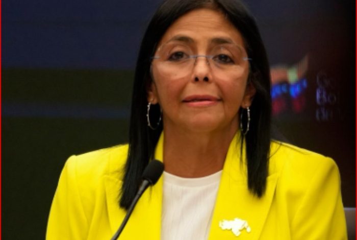 EN VIVO Delcy Rodríguez toma el mando en Venezuela

 – Primer plano
