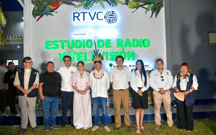El Gobierno del Cambio impulsa la conectividad amazónica y moderniza los estudios de RTVC en Leticia

 – Primer plano