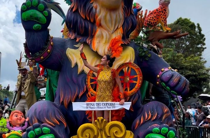 ‘Royal Fantasy’, la Carroza de la Paz que movió el Carnaval de Blancos y Negros

 – Primer plano