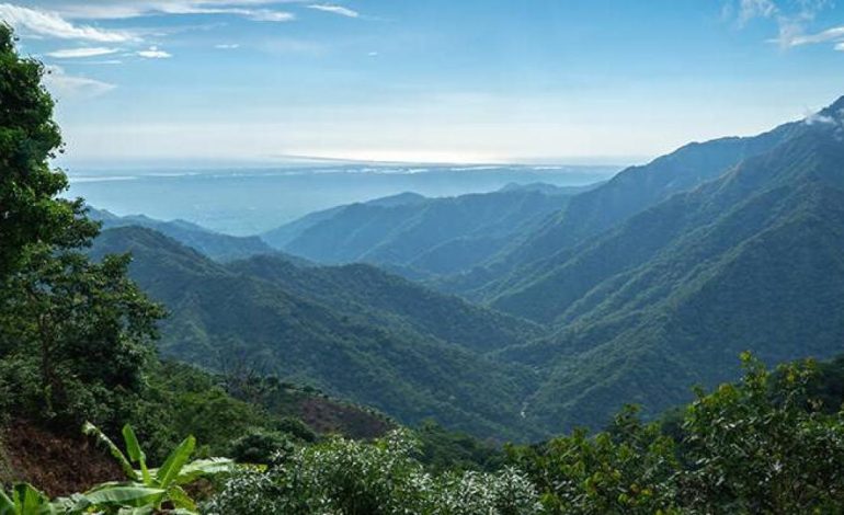 Compleja operación de rescate de un ciudadano estadounidense atrapado en la Sierra Nevada de Santa Marta

 – Primer plano