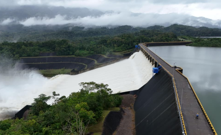 Las lluvias aumentaron la cantidad de agua que fluye hacia el embalse de Urrá

 – Primer plano