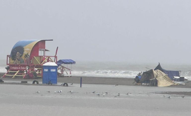 bandera roja en las playas

 – Primer plano