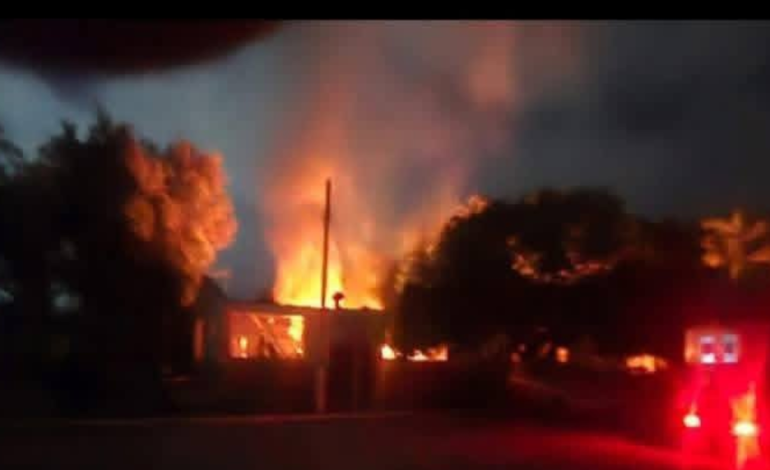 Se sabe que en ataque con explosivos a un batallón del ejército en Ocaña, Norte de Santander, resultaron cuatro personas heridas y pérdidas materiales

 – Primer plano