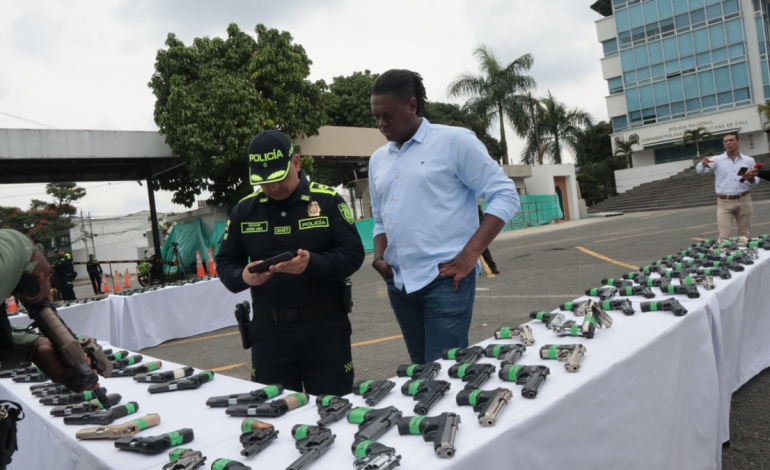 En 40 días, Cali retira 151 armas de las calles y registra un 10 por ciento menos de homicidios que en el mismo periodo de 2025.

 – Primer plano