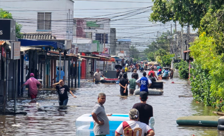 Casi 8.000 personas en Sucre afectadas por inundaciones de los ríos Cauca y San Jorge, que fluyen por una brecha en la boca del gato

 – Primer plano