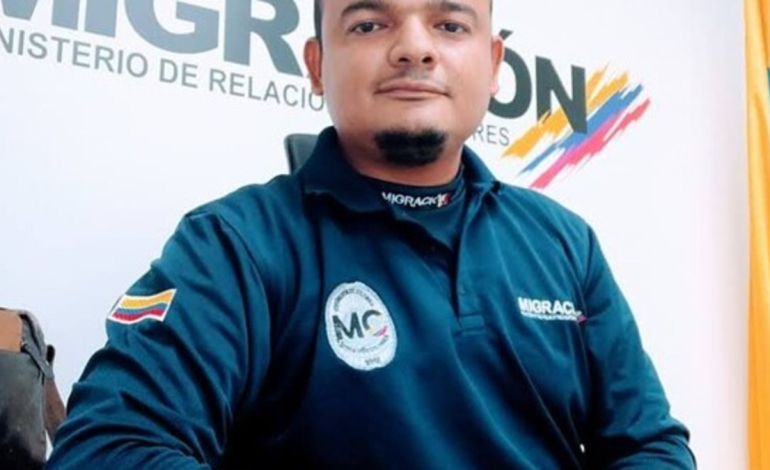 Un funcionario de inmigración colombiano se convirtió en héroe al salvarle la vida a un viajero chileno

 – Primer plano