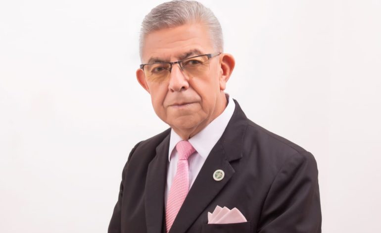 Hombres y mujeres ilustres de Nariño II, nuevo libro de Jorge Arturo Bravo

 – Primer plano